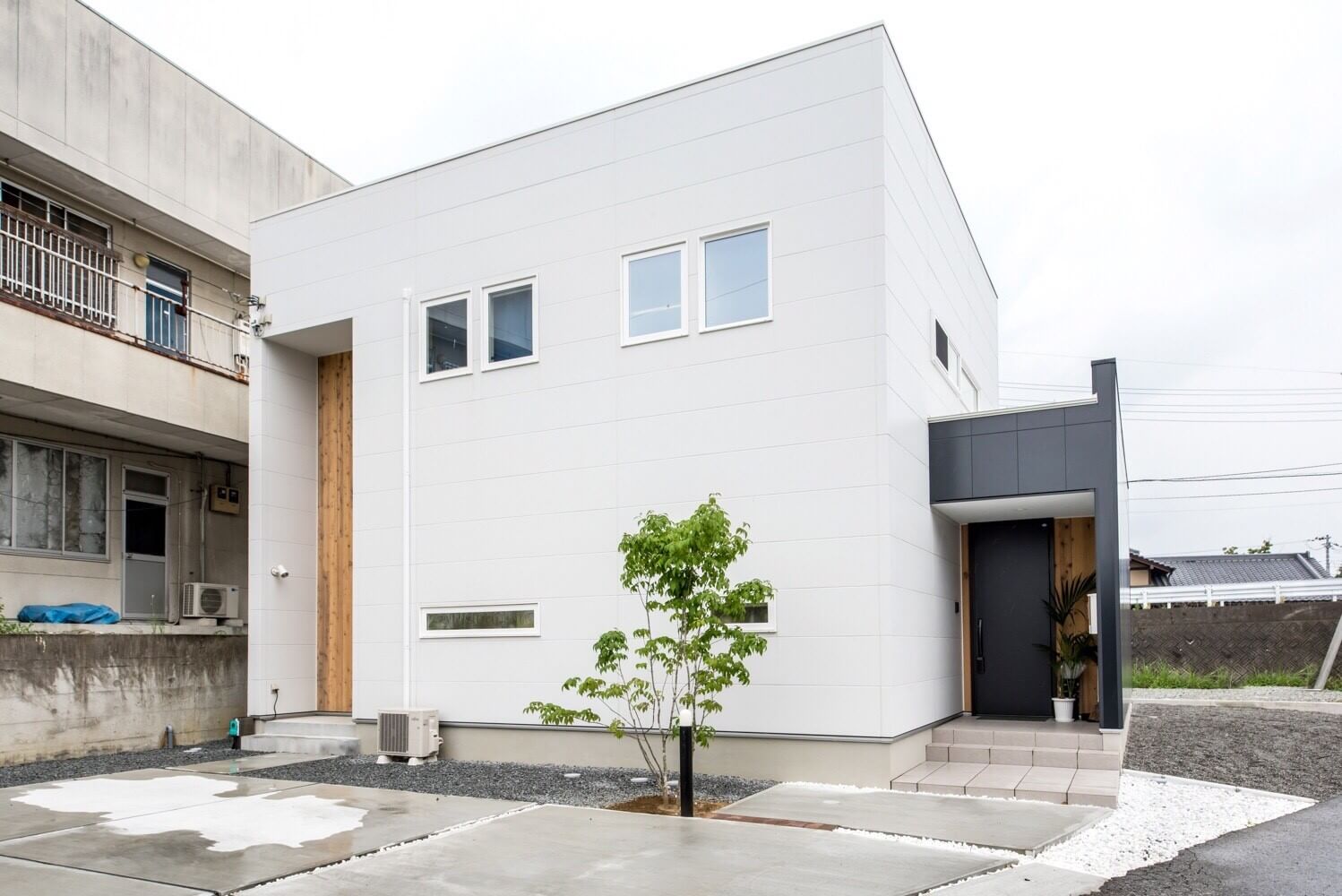 山梨県笛吹市注文住宅｜パティオのある家、戸建て建築の間取り画像もの写真1