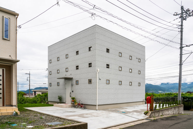 山梨県笛吹市注文住宅｜風が通り抜ける家。LDKの間取りレイアウトの写真1