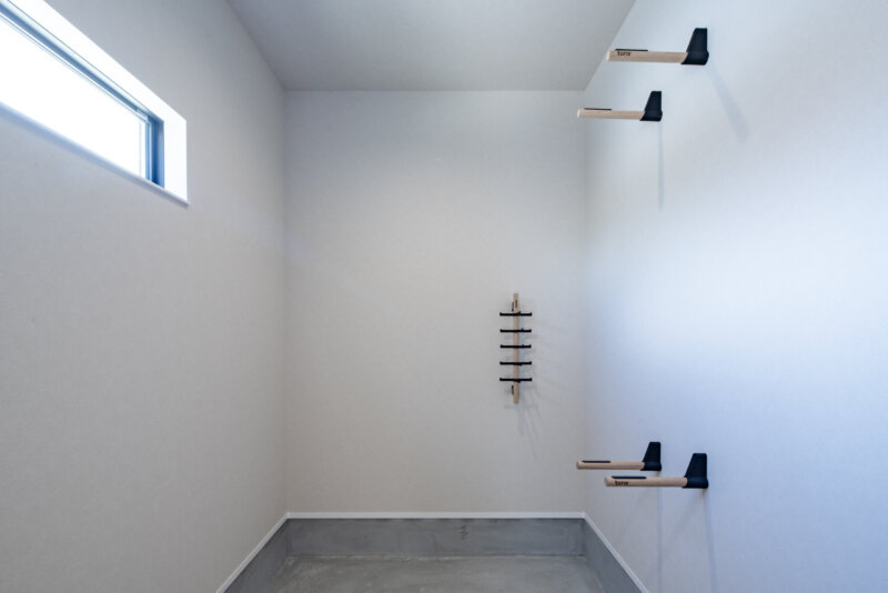 山梨県甲府市注文住宅｜自宅にカフェのある落ち着いた住まいの写真4